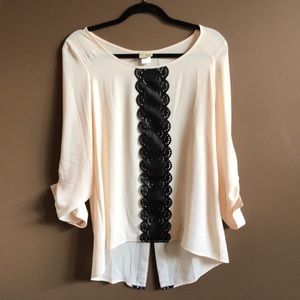Flowy pullover blouse